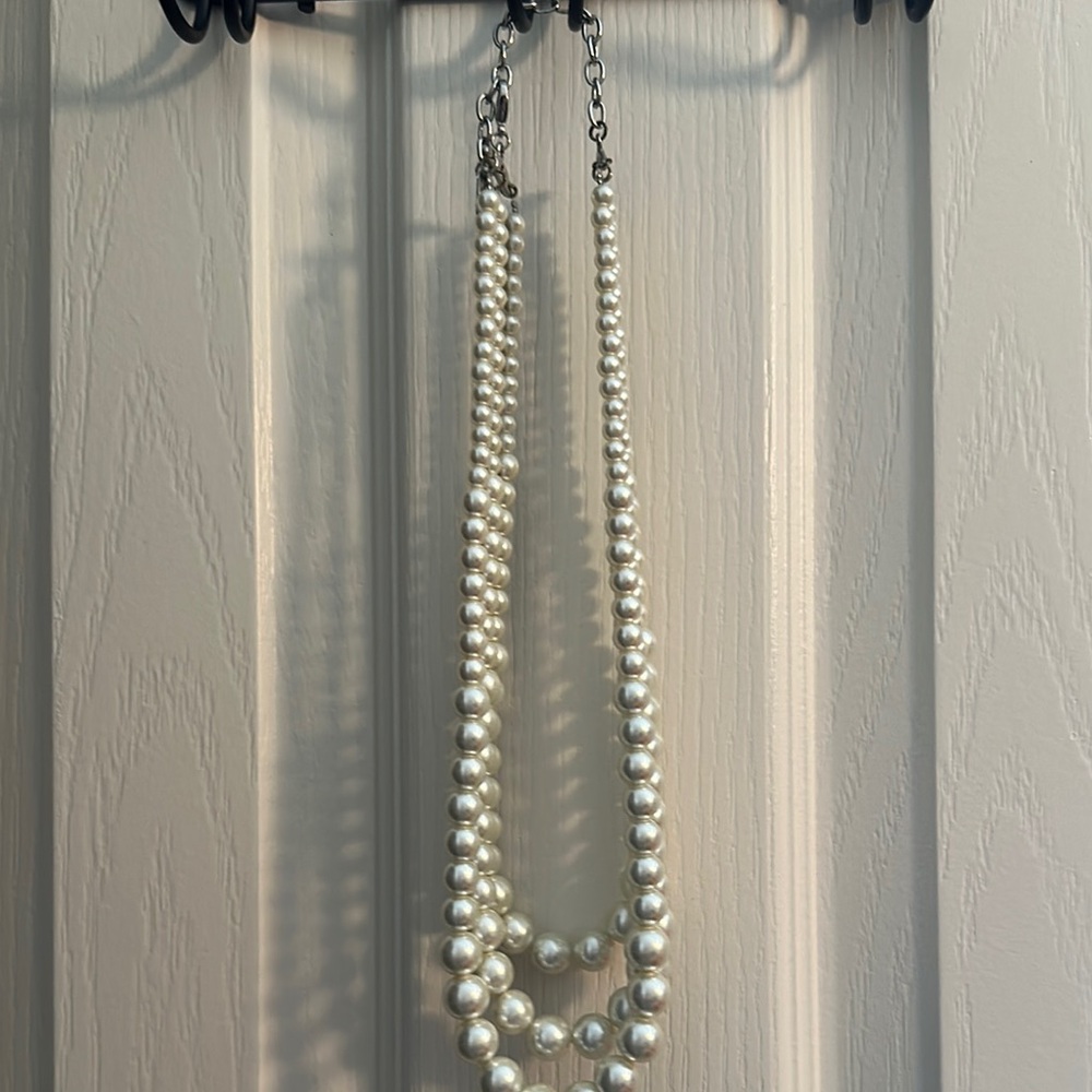 Elegant White Pearl Necklace